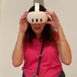 Besucherin auf der LNDW mit VR-Brille